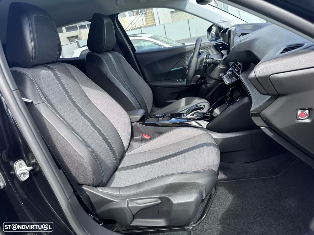 Peugeot 2008 PureTech 130 EAT8 Allure Pack - 48