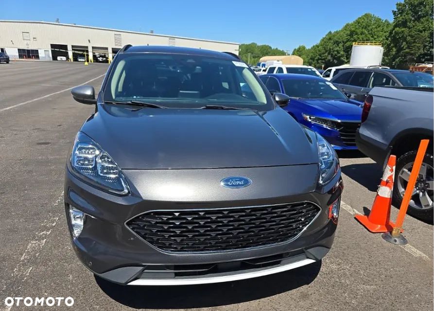 Ford Kuga 2.0 EcoBoost 4x4 Titanium - 2