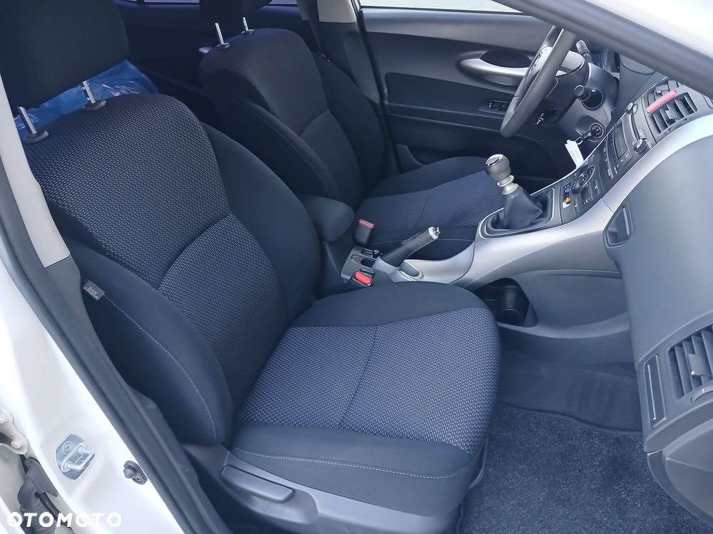 Toyota Auris 1.6 Life+ - 20