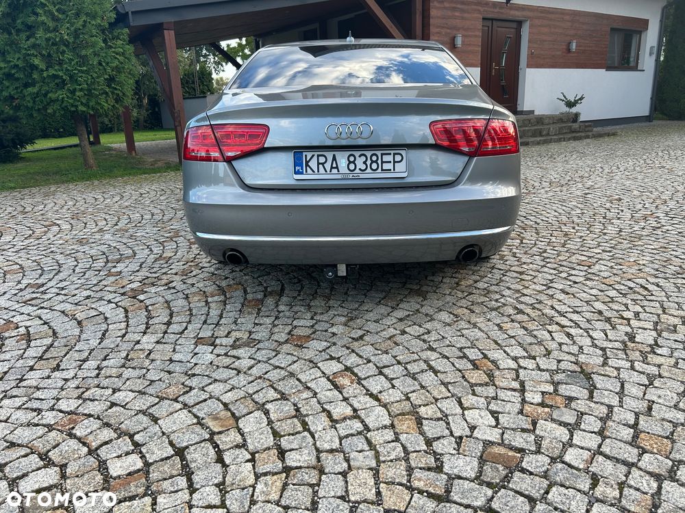 Audi A8 - 5