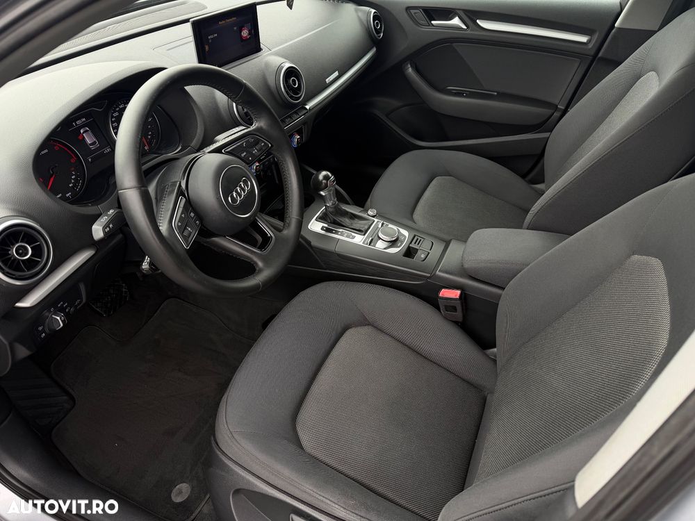 Audi A3 1.6 TDI ack S tronic - 9