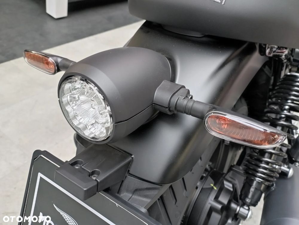 Moto Guzzi V7 - 13