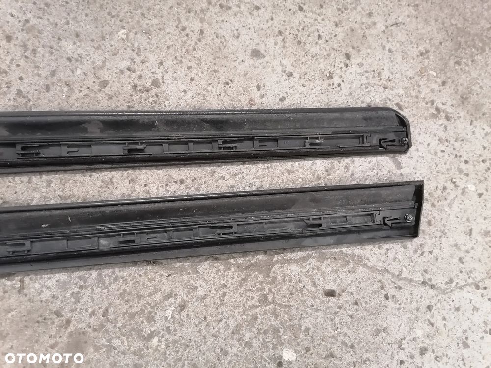 Listwa Dolna Drzwi LX7Z Lewa/Prawa Przód Audi A4 B7 - 8