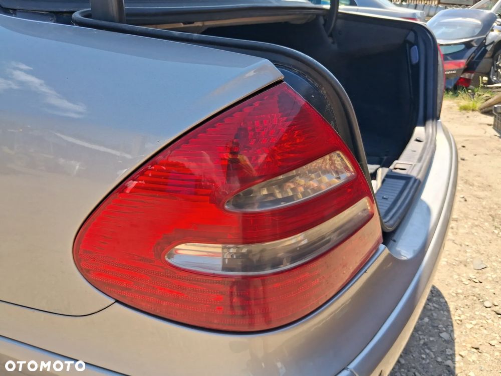 LAMPA LEWY TYL MERCEDES E KLASA W211 - 1