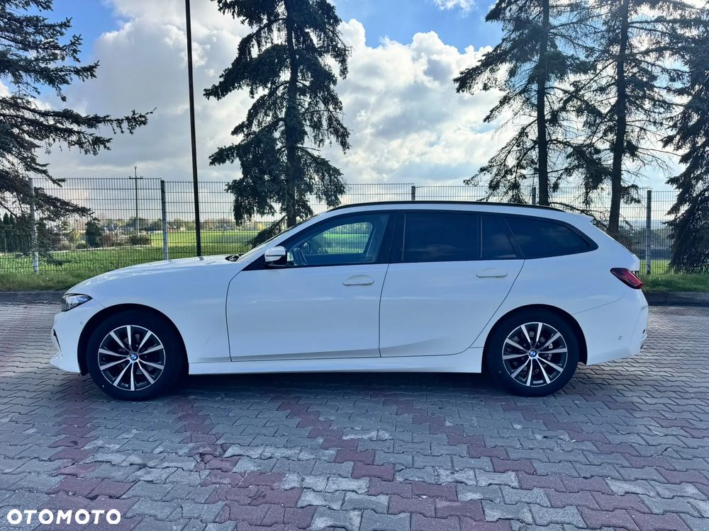 BMW Seria 3 318i - 5