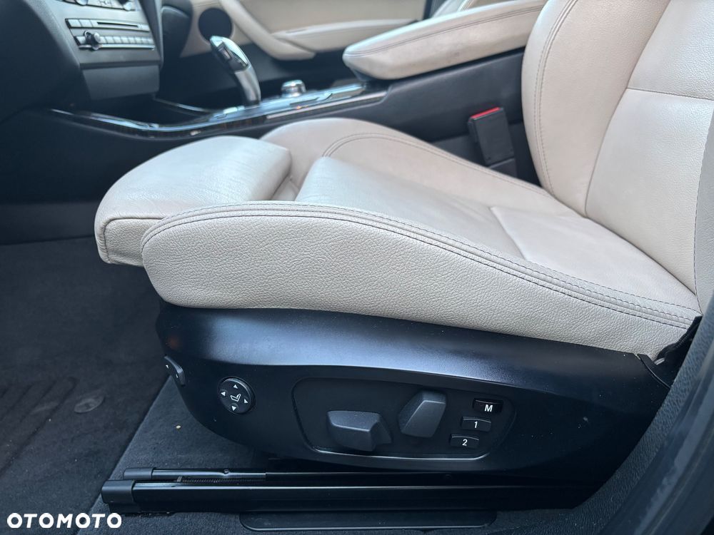 BMW X3 28i xDrive - 14