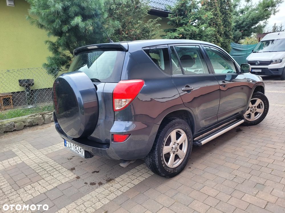 Toyota RAV4 2.2 D-4D 4x4 - 4