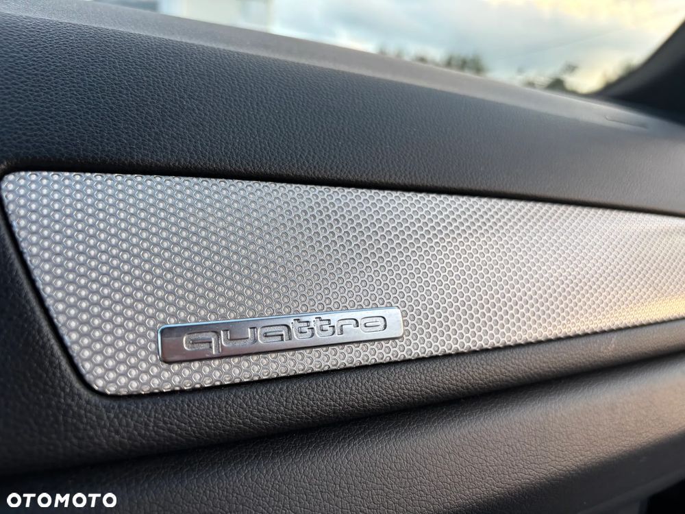 Audi Q3 2.0 TDI Quattro S tronic - 32