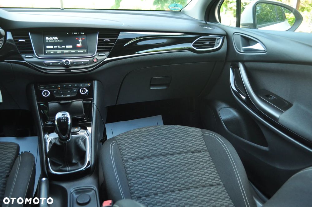 Opel Astra 1.4 Turbo Start/Stop Dynamic - 22