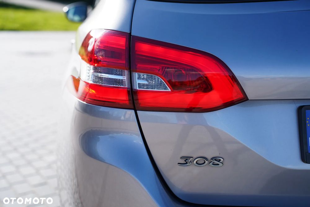 Peugeot 308 SW BlueHDi 150 EAT6 Stop & Start Allure - 18