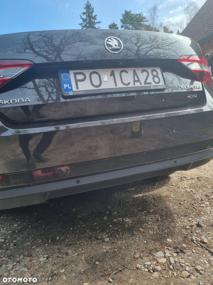 Skoda Superb 2.0 TDI 4x4 Style DSG - 10