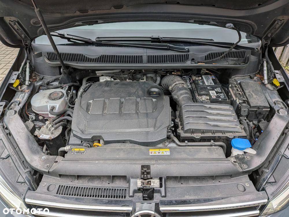 Volkswagen Touran 2.0 TDI SCR DSG ACTIVE - 28