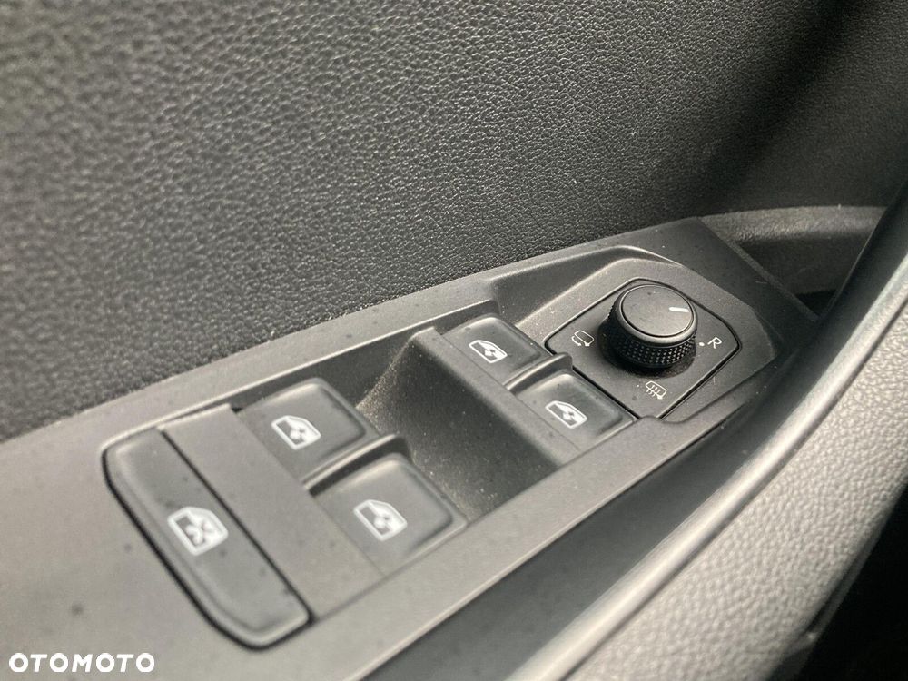 Skoda Karoq 1.5 TSI ACT Sportline DSG - 24