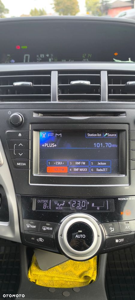 Toyota Prius+ (Hybrid) - 12