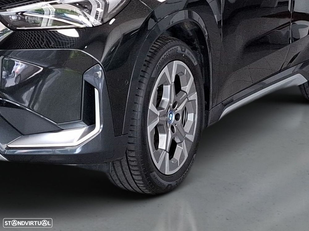 BMW iX1 eDrive20 - 4