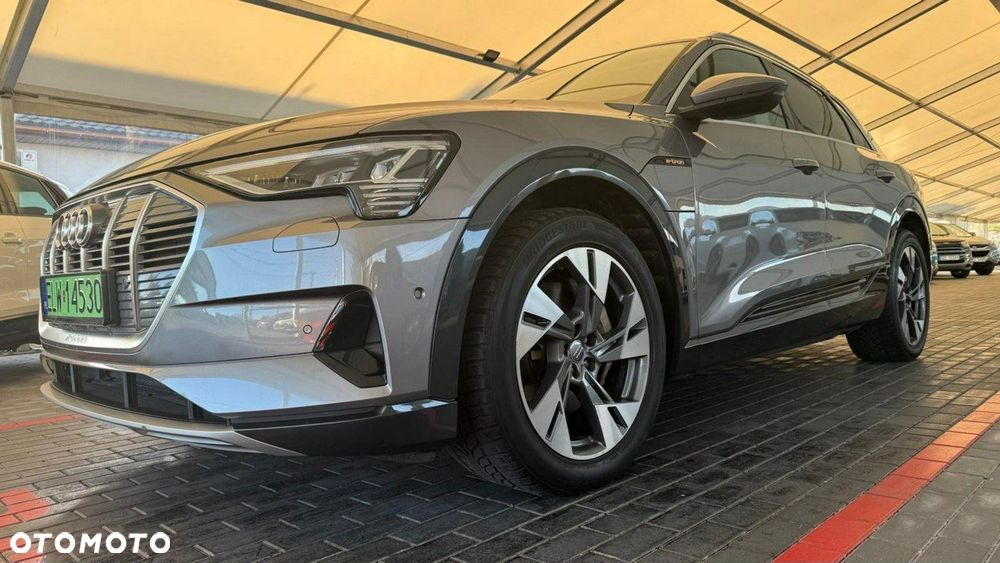 Audi e-tron - 8
