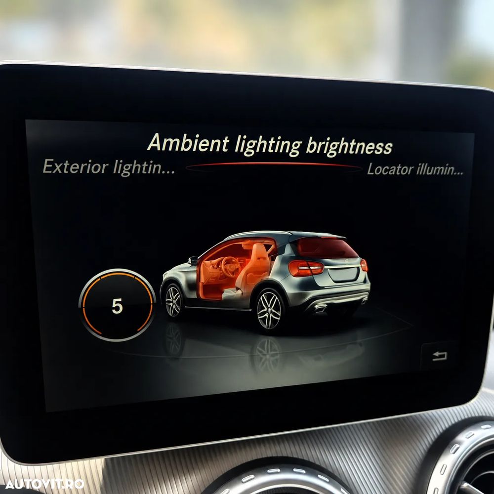 Mercedes-Benz GLA 180 7G-DCT Urban - 14
