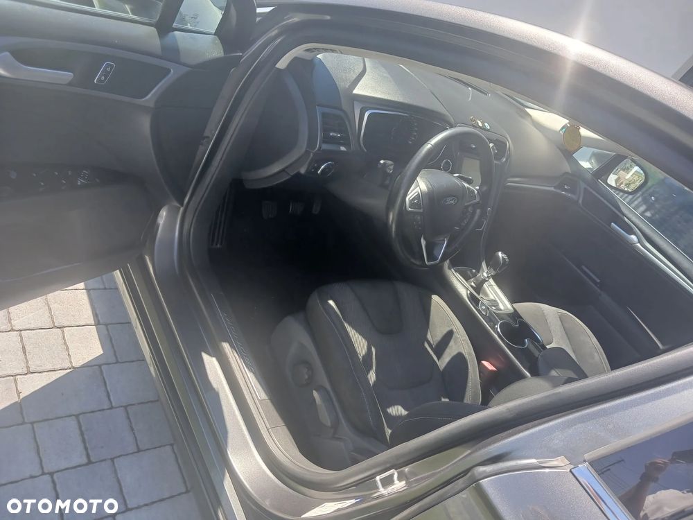 Ford Mondeo 2.0 TDCi Titanium - 10