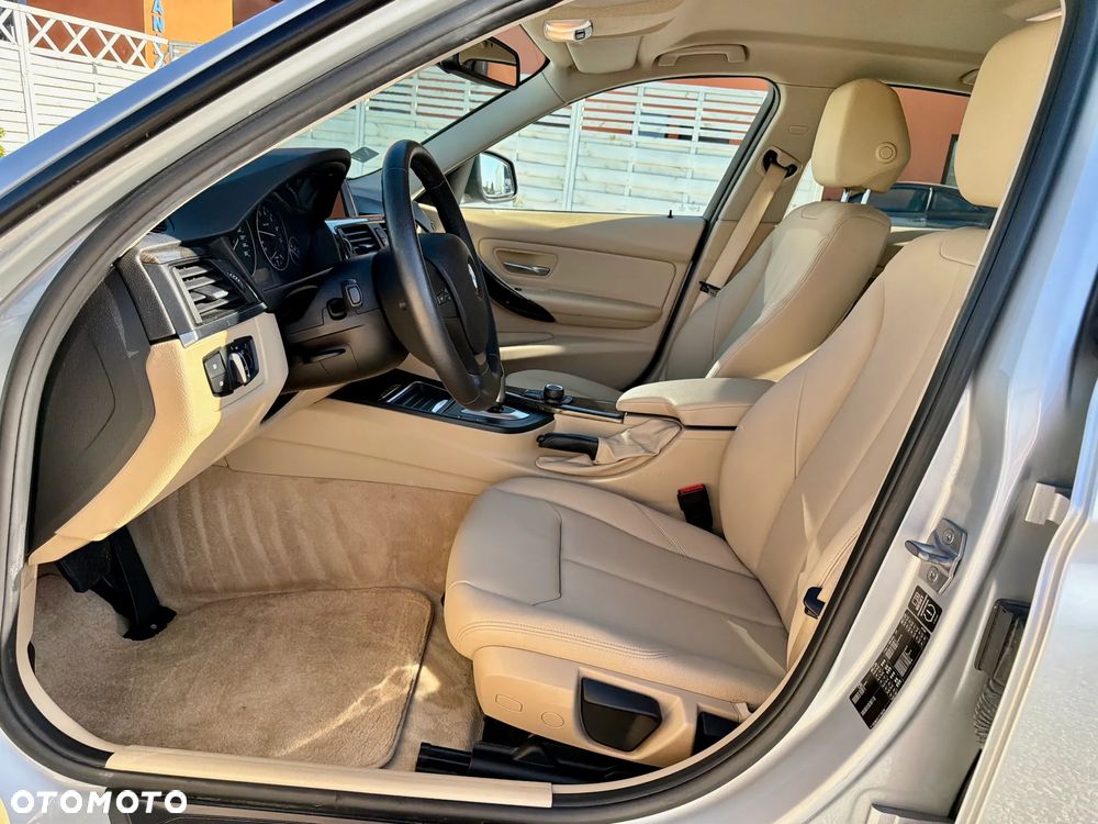 BMW Seria 3 316i - 8