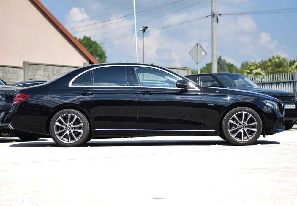 Mercedes-Benz Klasa E 300 9G-TRONIC Avantgarde - 36