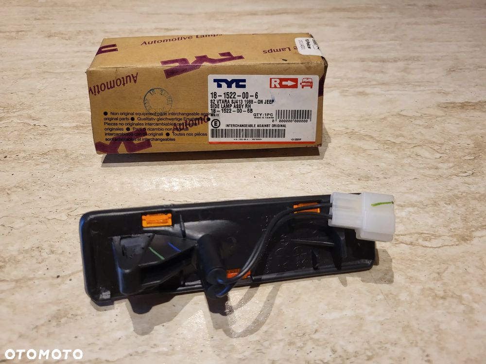 Lampa kierunkowskazu  kierunkowskaz  migacz przód Prawy boczny  pomarańczowy  SUZUKI VITARA ET 07.88-10.02 - 2