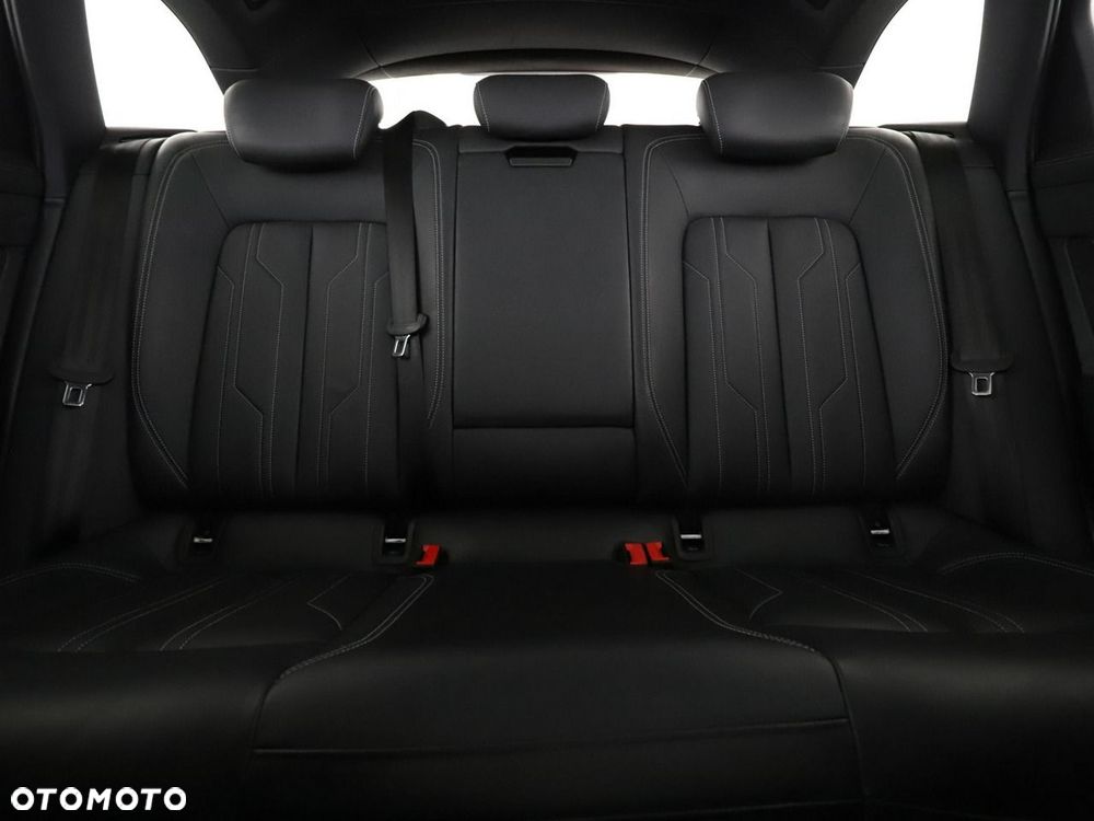 Audi A6 Avant 55 TFSI e quattro S tronic sport - 20