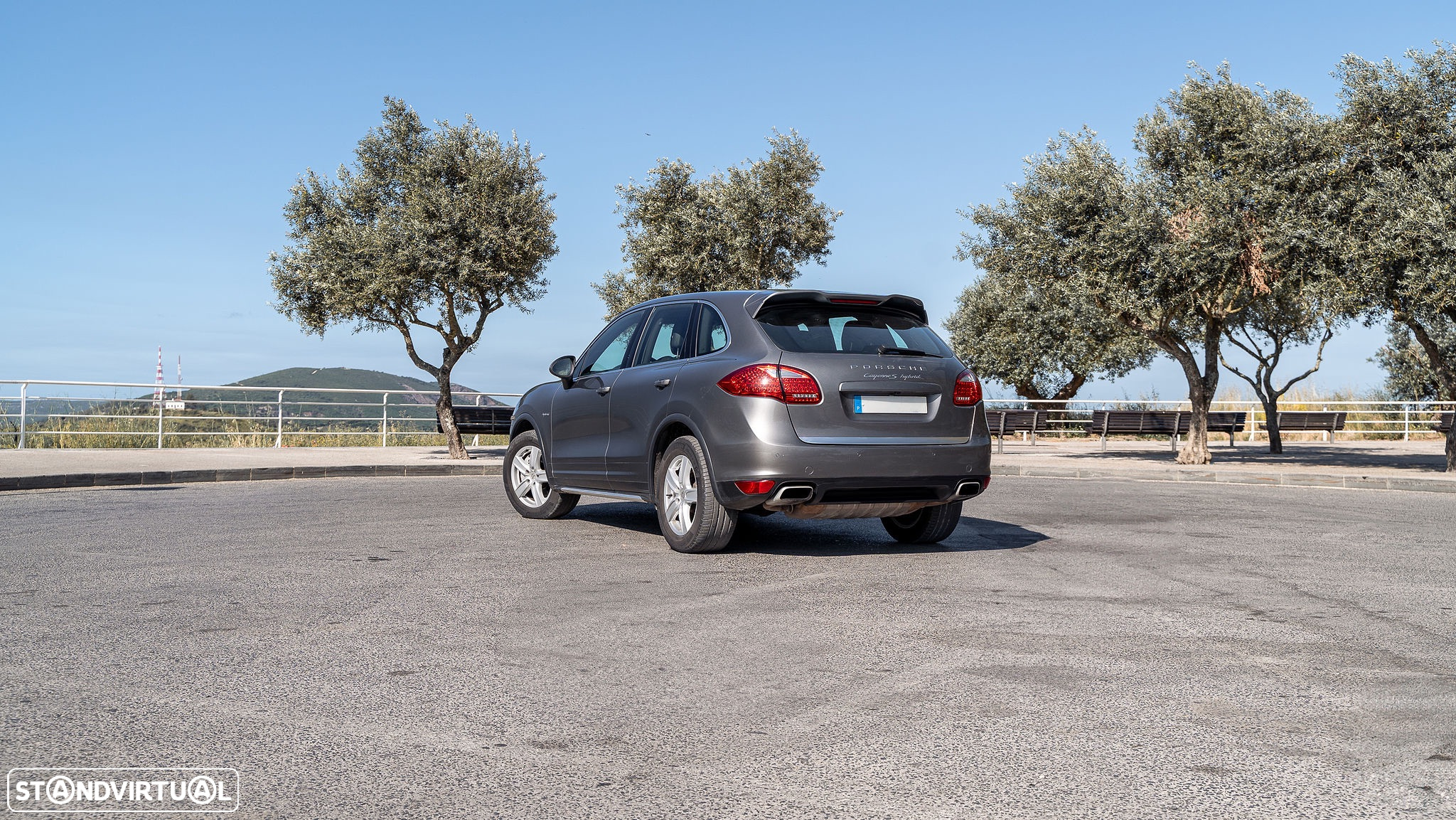 Porsche Cayenne S Hybrid - 3