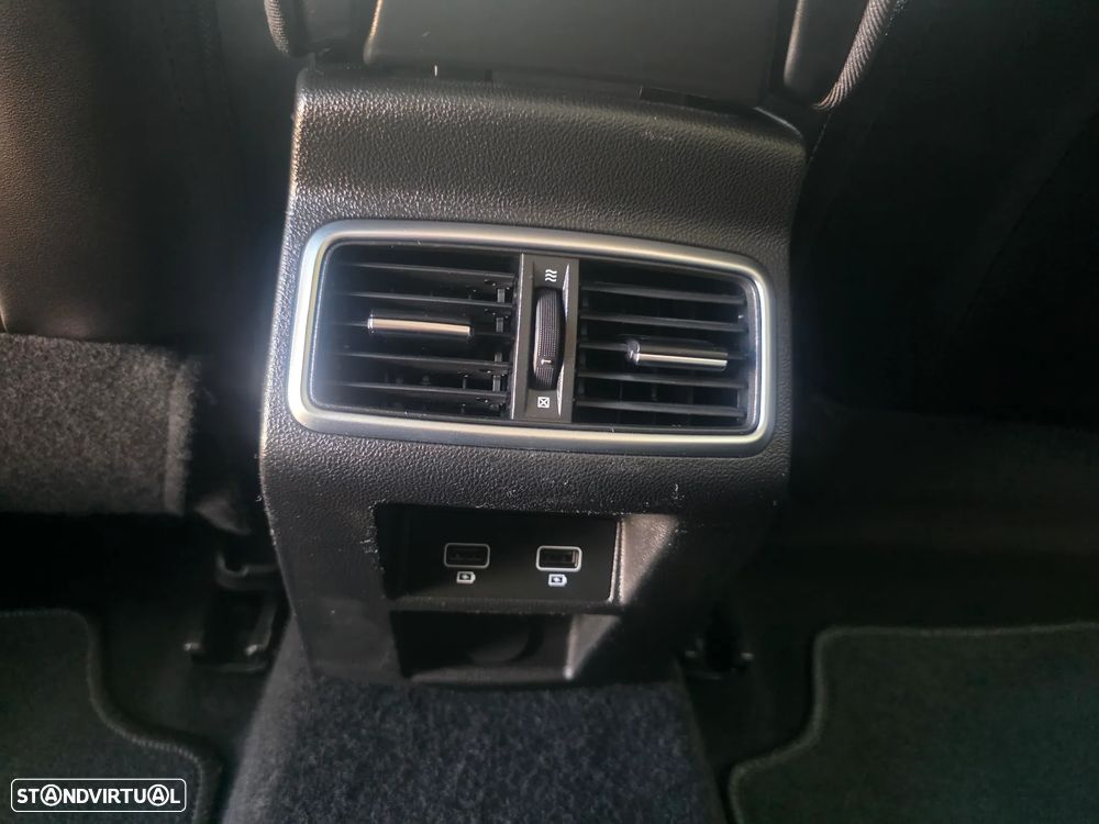 Renault Mégane Sport Tourer BLUE dCi 115 EDC EQUILIBRE - 23