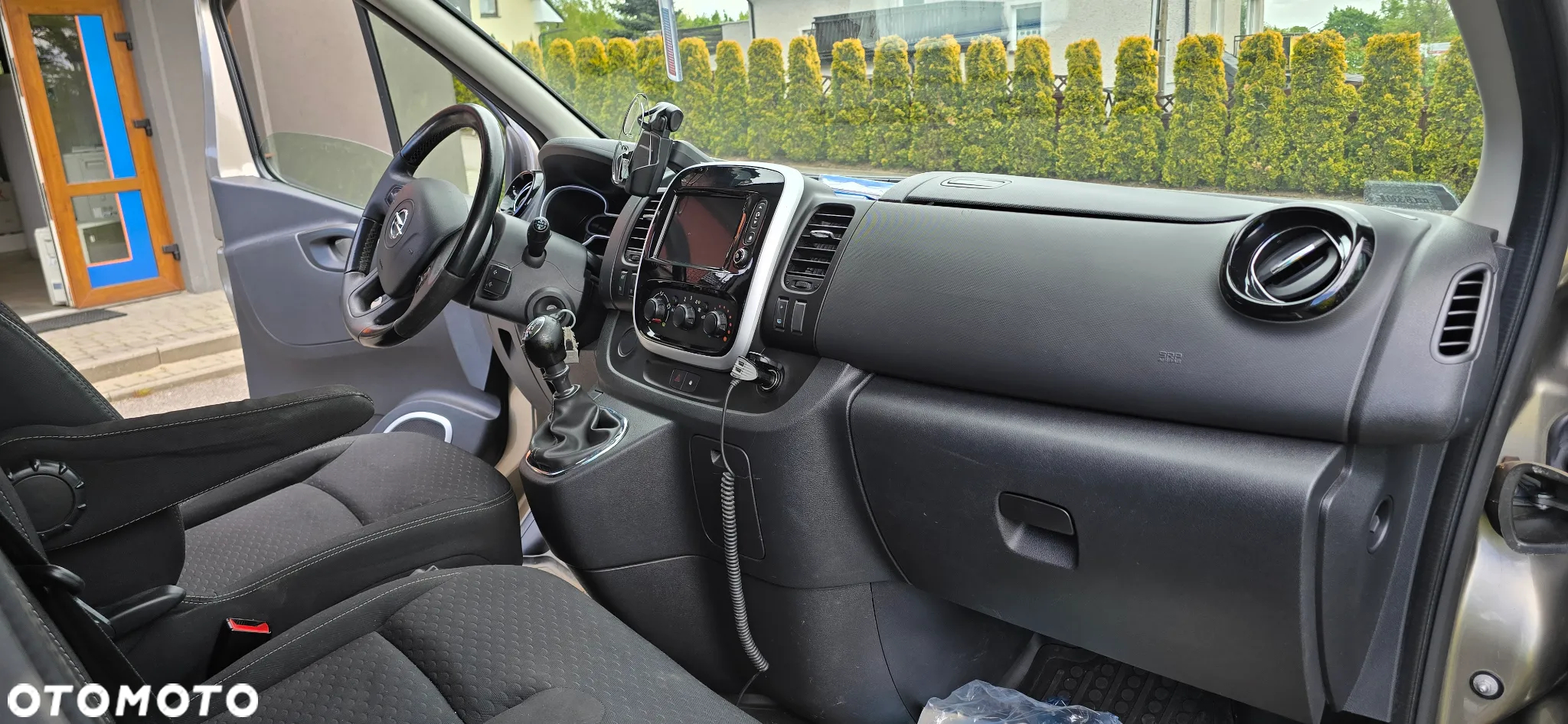 Opel Vivaro - 11