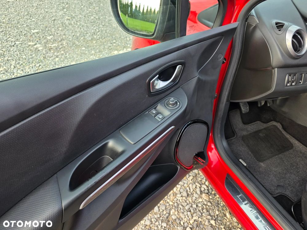 Renault Clio 1.2 16V 75 Limited - 21