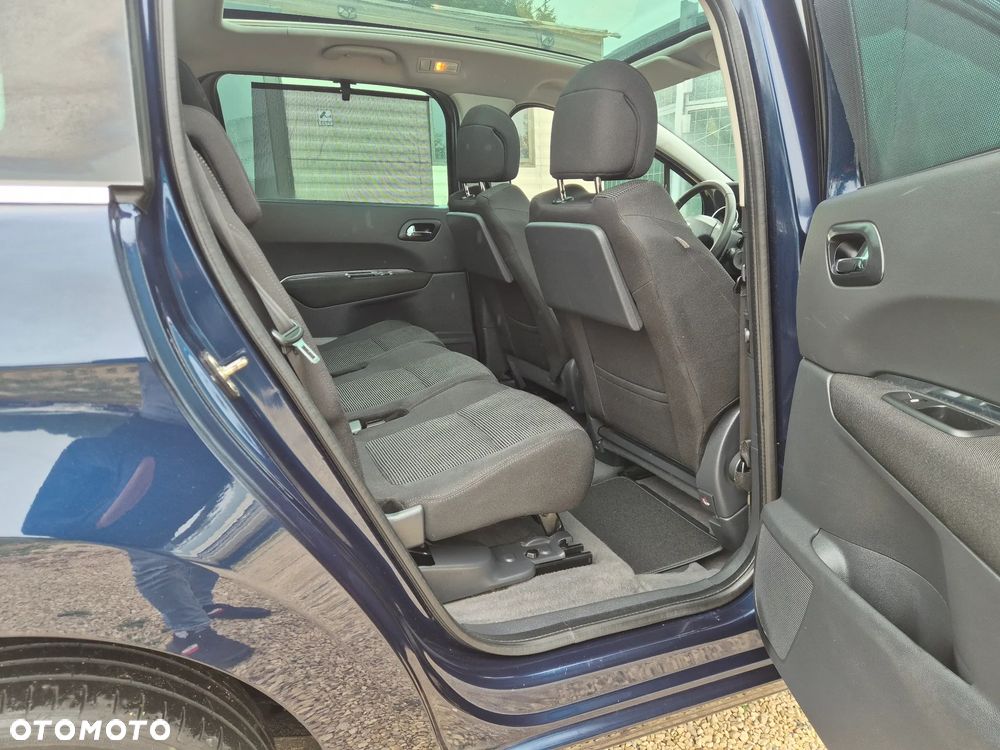Peugeot 5008 - 18