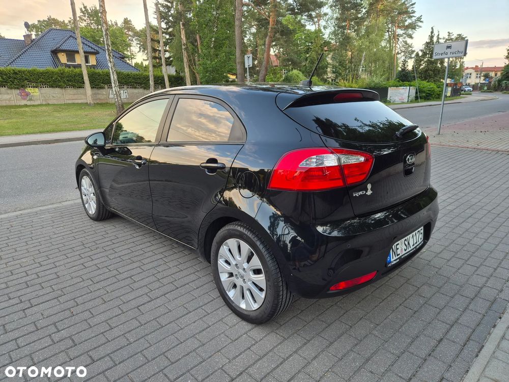 Kia Rio 1.2 Dream Team Edition - 18