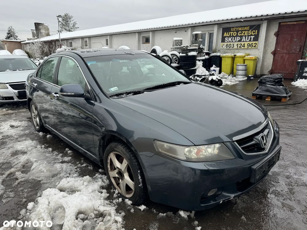 HONDA ACCORD VII LAMPA PRAWY TYŁ PRAWA TYLNA Z BŁOTNIKA BŁOTNIK SEDAN - 12