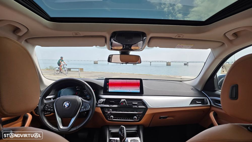BMW 520 e Aut. Luxury Line - 1