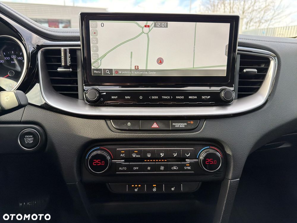 Kia Ceed 1.5 T-GDI Tribute DCT - 24