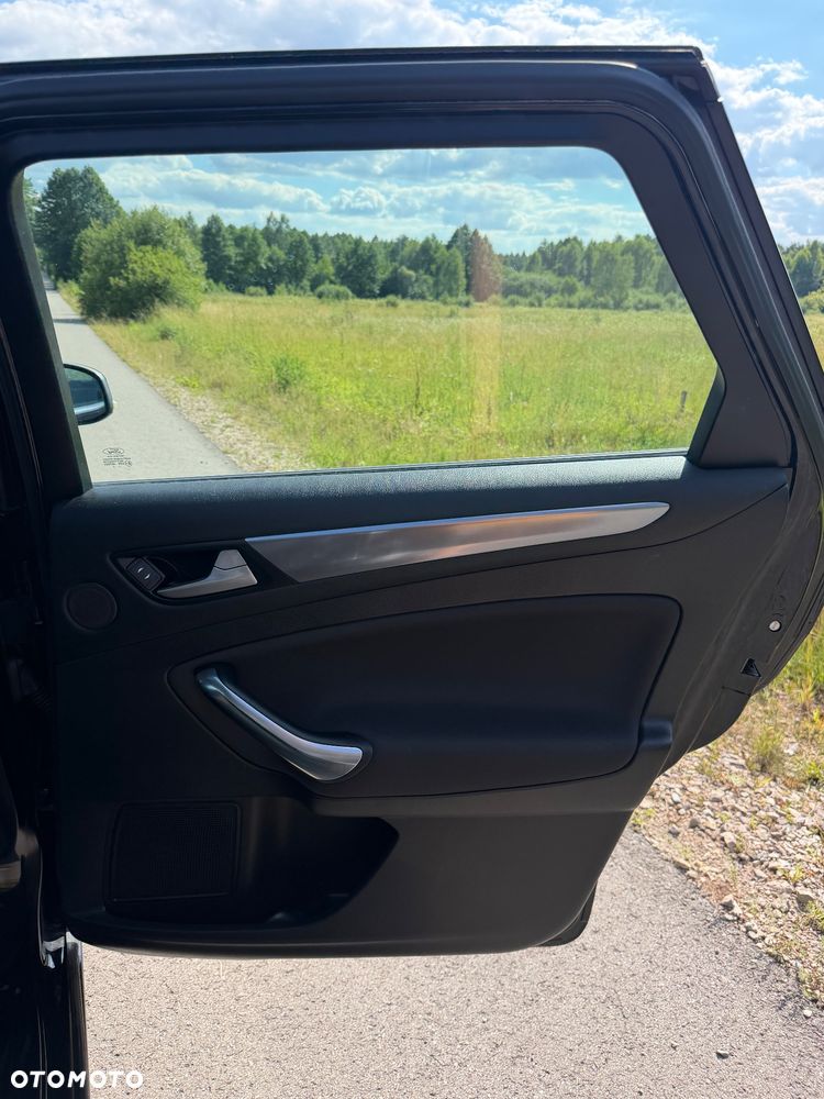Ford Mondeo 2.0 TDCi Titanium X - 13