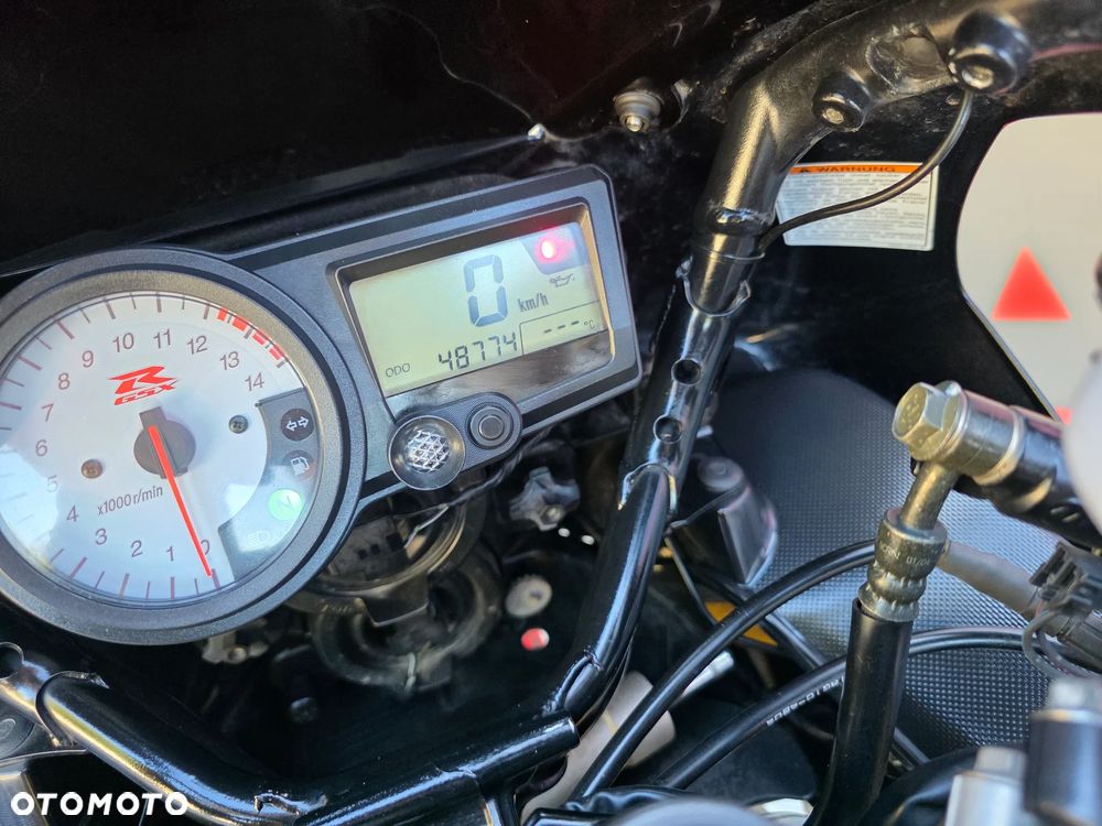 Suzuki GSX-R - 19