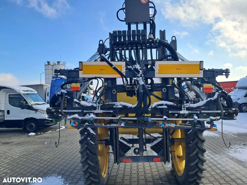 Caffini SMALL HBS 18M  2200 L  MASINA DE ERBICIDAT TRACTATA - 22