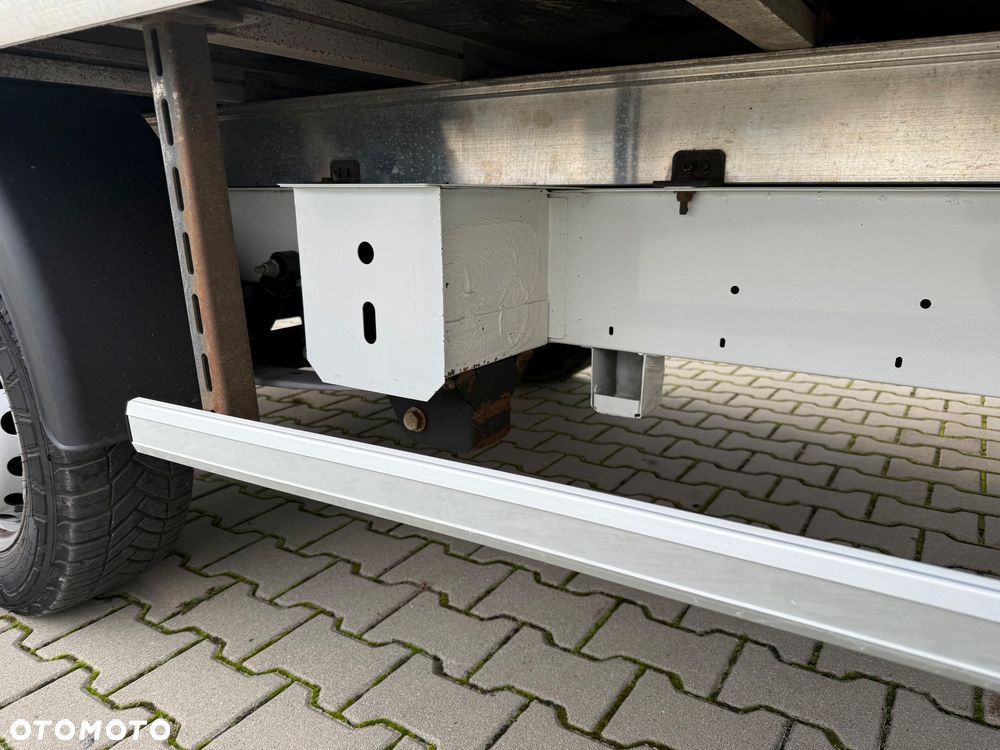 Renault MASTER 165 / KONTENER + WINDA / B. DRZWI / TYŁ NA PODUSZKACH / STAN BDB / / / - 23