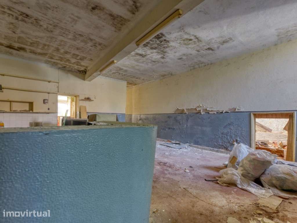 Oportunidade de Investimento | Moradia Inacabada Preparada para Dua... - Grande imagem: 5/38