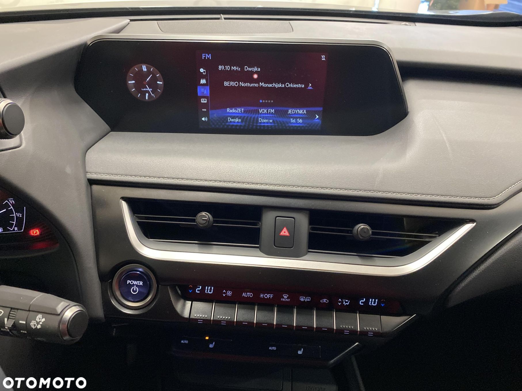 Lexus UX 250h GPF F Impression 2WD - 17