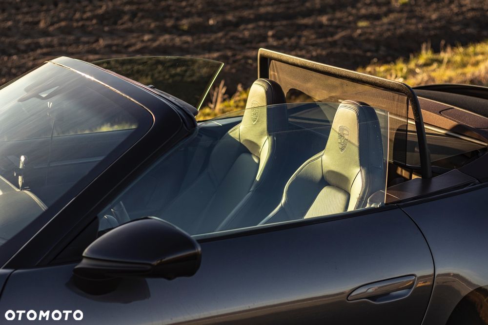Porsche 911 Carrera S PDK - 18