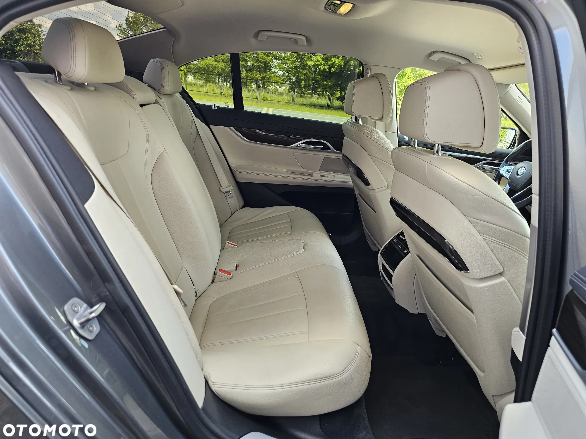 BMW Seria 7 730d xDrive - 25