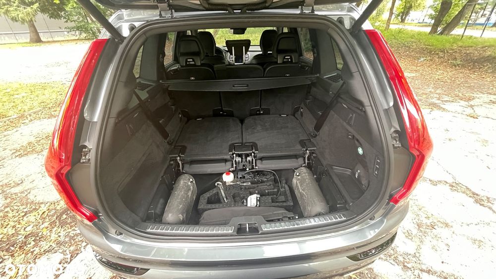 Volvo XC 90 - 22