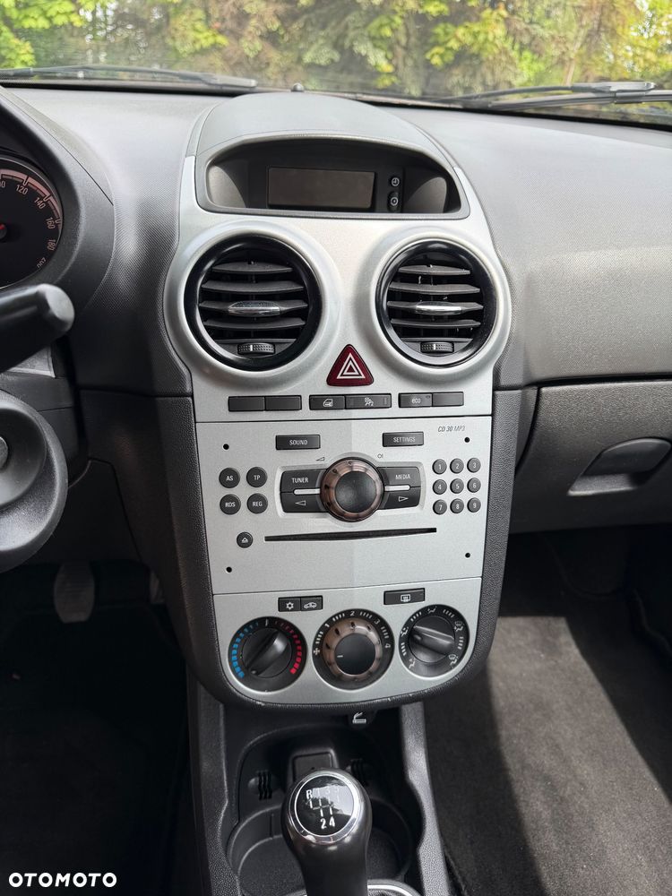 Opel Corsa 1.2 16V Enjoy - 15