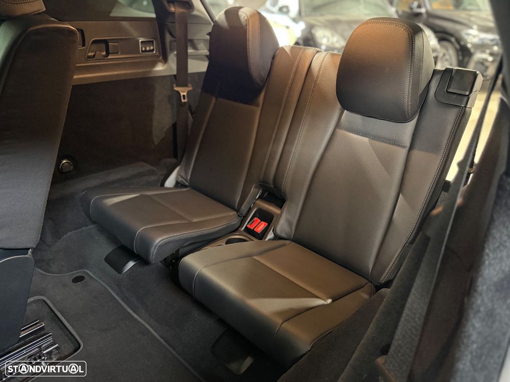 Mercedes-Benz GLE 300 d 4Matic - 25