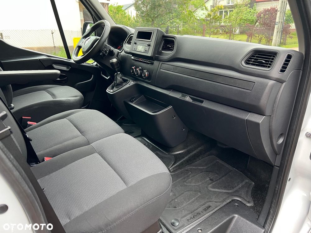 Renault Master - 11