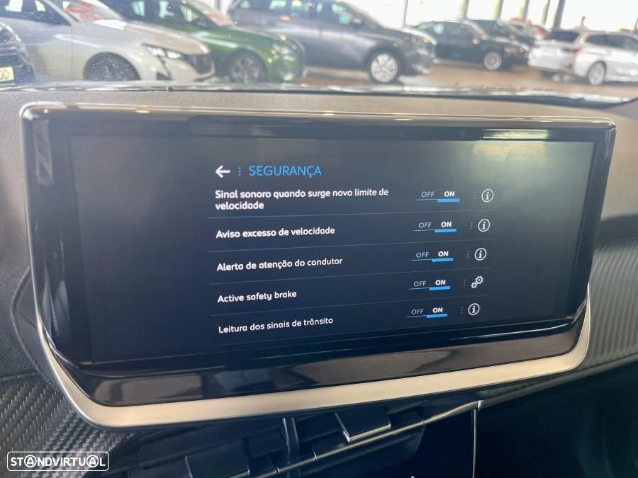 Peugeot 2008 1.2 PureTech Style - 18