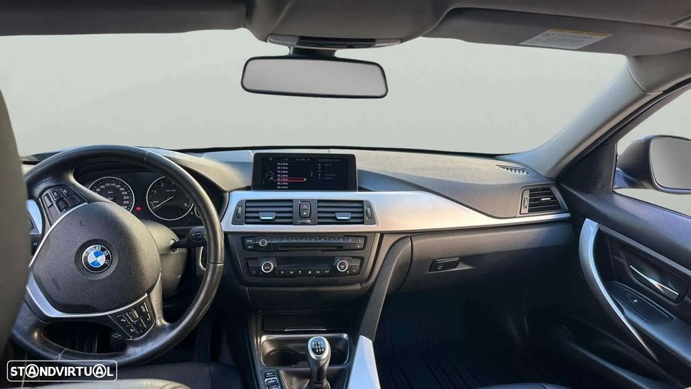 BMW 320 d DPF Touring - 9