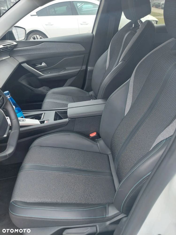 Peugeot 308 1.2 PureTech Allure Pack S&S EAT8 - 8